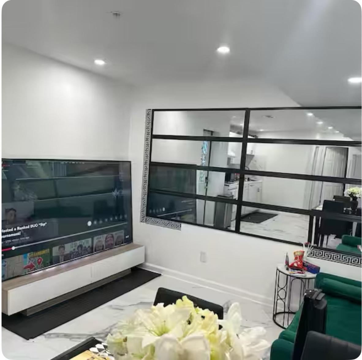 Luxury 2 Bedroom Basement Appartement